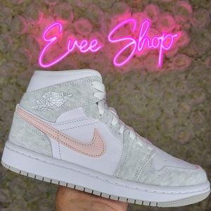Jordan 1 Retro 🌸🐭🍨